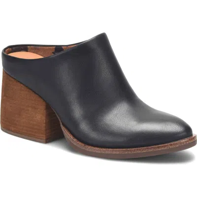 Korks Savi Block Heel Mule In Black