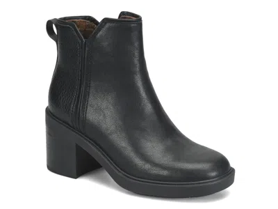 Korks Teresa Bootie In Black