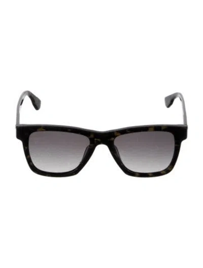 Pre-owned Krewe Square Gradient Sunglasses In Black