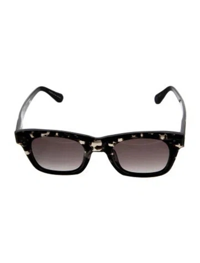 Pre-owned Krewe Wayfarer Gradient Sunglasses In Black