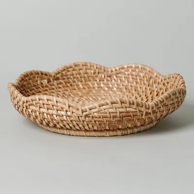 Kubo Round Rattan Scalloped Tray In Brown