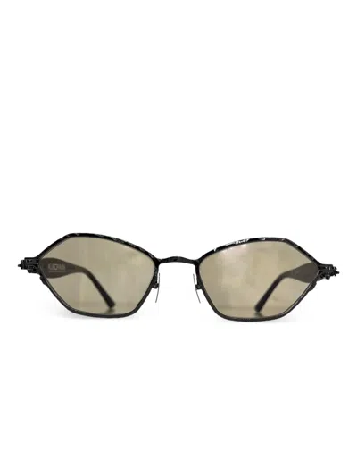Kuboraum Burnished Metal Sunglasses In Black