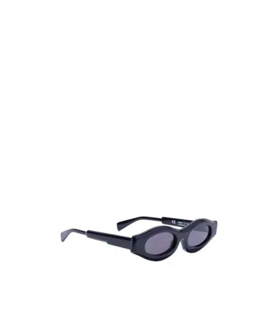 Kuboraum Cat's Eye Frame Design Sunglasses In Black