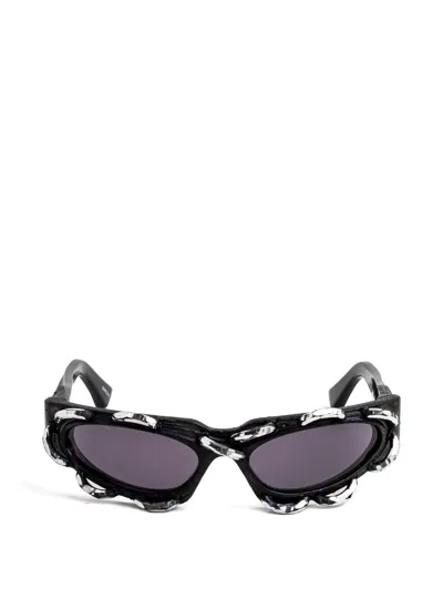 Kuboraum E21 Gorgone Cat-eye Frame Sunglasses In Multi