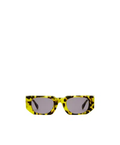 Kuboraum Geometric Sunglasses In Yellow-havana