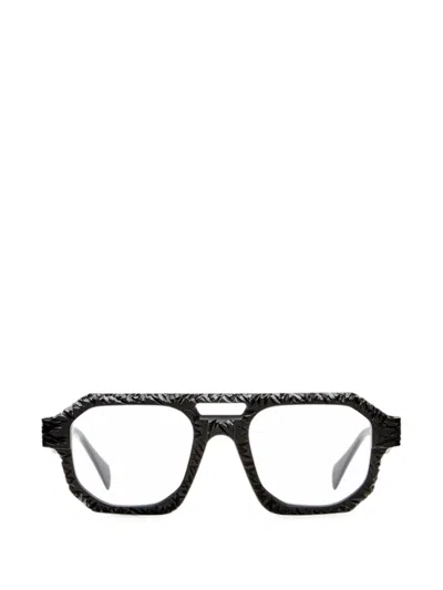 Kuboraum Hammered-effect Geometric-frame Glasses In Black
