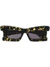 Kuboraum R2 Rectangle-frame Sunglasses In Black
