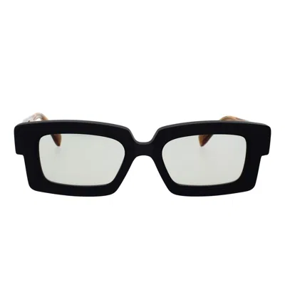 Kuboraum Sunglasses In Black