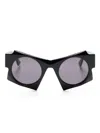 Kuboraum U5 Sonnenbrille Mit Geometrischem Gestell In Black