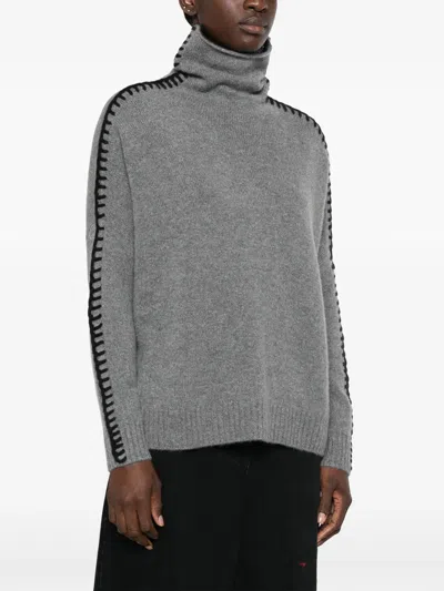Kujten Long-sleeves Sweater In Gray