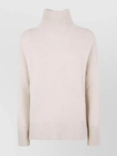 Kujten "ulla" Turtle Neck Sweater In Red