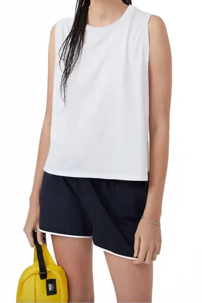 Kule Contrast Trim Short In Navy In Blue
