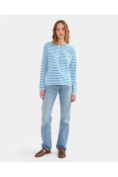 Kule Modern Long Sleeve Relaxed Neck Top In White/royal Blue