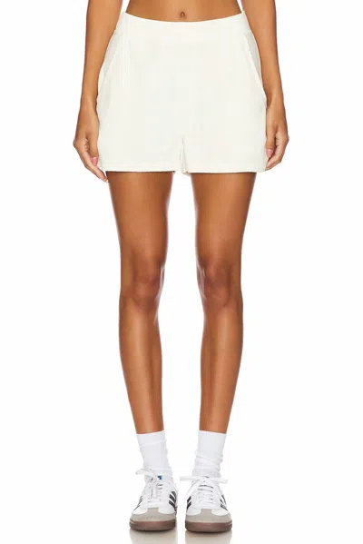 Kule The Terry Venus Short In Cream In White