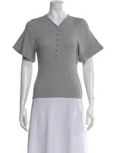 Pre-owned Kule V-neck Short Sleeve T-shirt In Gray