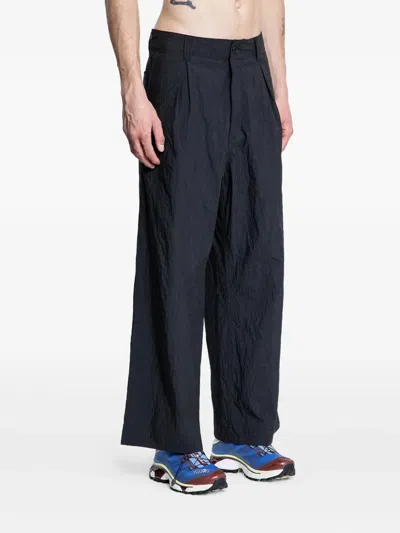 Kuon Pleated Wide Trousers In Blue