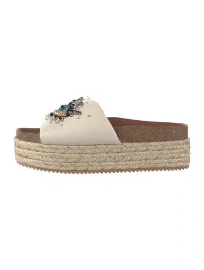 Pre-owned Kurt Geiger Leather Graphic Print Slides In Neutrals