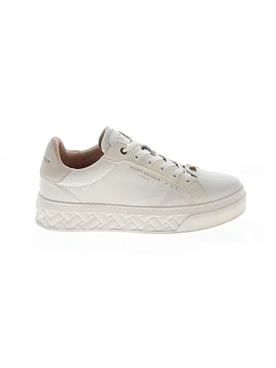 Pre-owned Kurt Geiger Sneakers In White