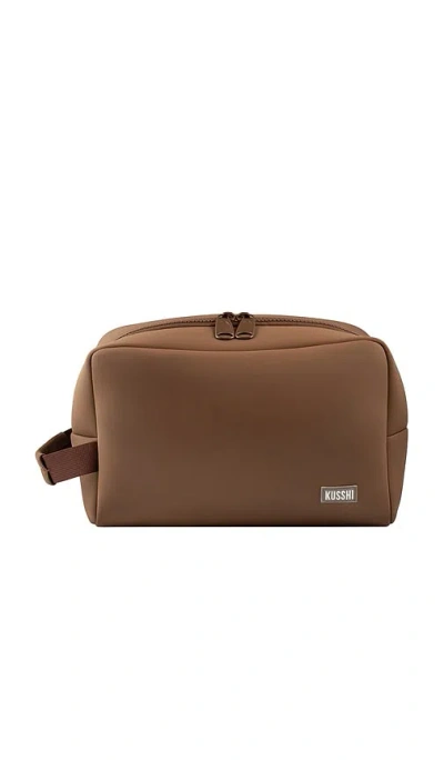 Kusshi Neoprene Dopp Kit In Brown