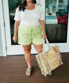 Kut From The Kloth Christina Linen Short In Lime Green In Green