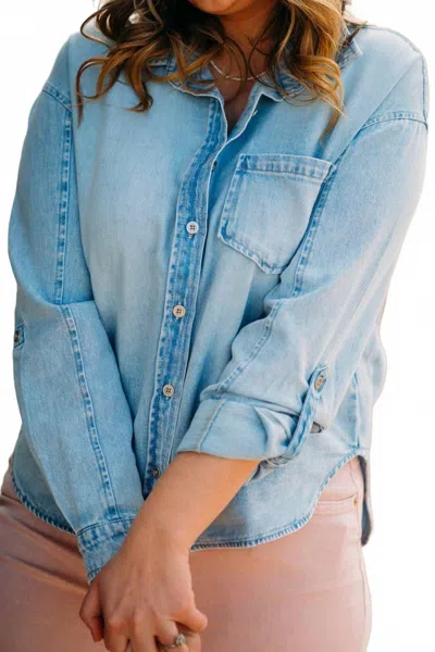 Kut From The Kloth Leighton Button Down With Patch Shirt In Light Wash In Blue