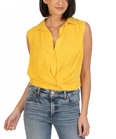 Kut From The Kloth Renata Pullover Blouse In Yellow