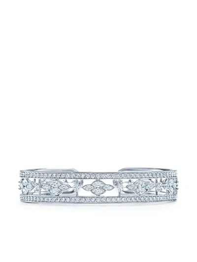 Kwiat 18kt White Gold Diamond Trellis Cuff Bangle In Silber