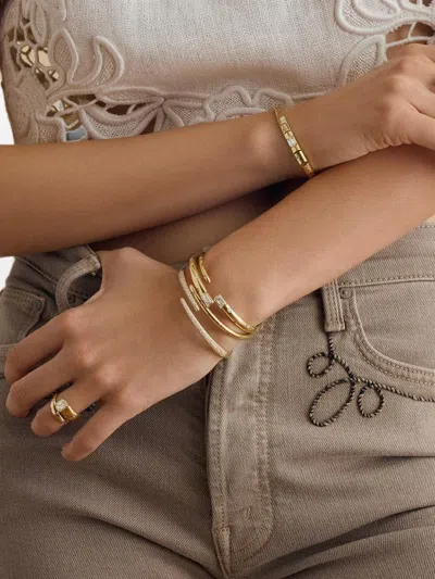 Kwiat Cobblestone Diamond Crossover Bangle In Gold