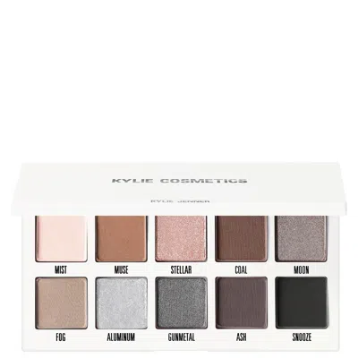 Kylie Cosmetics The Smokey Palette In White
