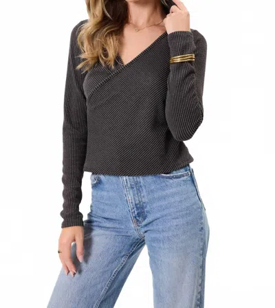 Kylie Paige Danielle Top In Charcoal In Grey