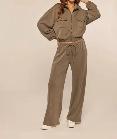 Kylie Paige Lelani Pant In Olive In Neutral