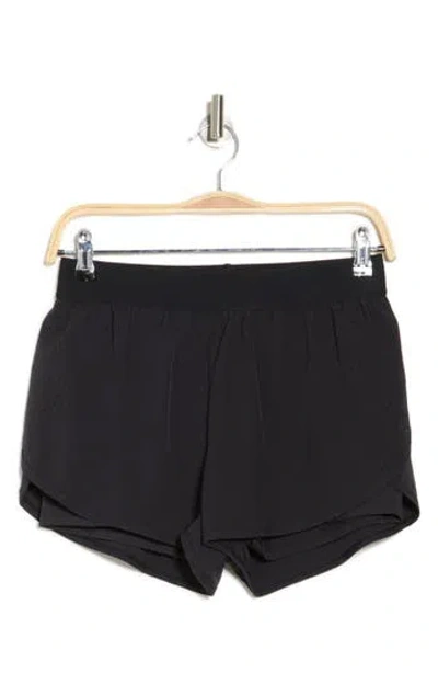 Kyodan Perforated Side Two-in-one Running Shorts In Black