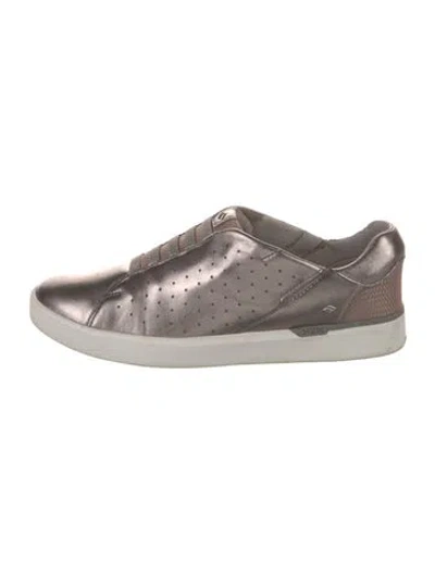 Pre-owned Kz_k Leather Sneakers In Gray