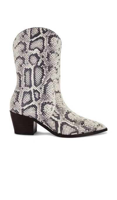 L Agence L'agence Claude Pointed Toe Western Boot In Sand/white