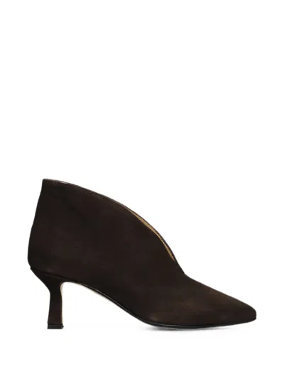 L Arianna Pointed-toe Suede Ankle Boots In Black
