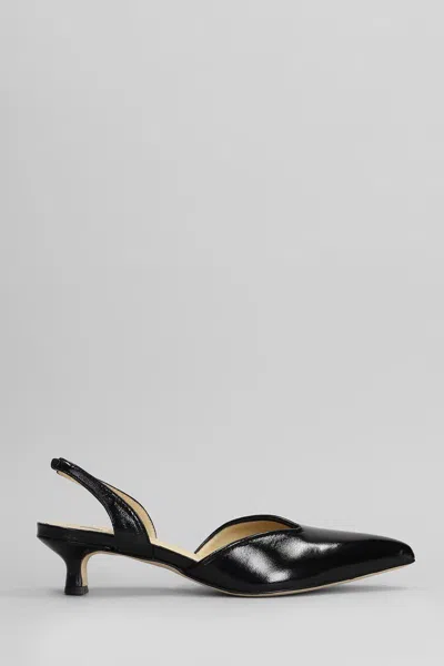 L Arianna Pumps In Black