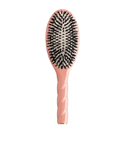 La Bonne Brosse N.02 The Essential Do-it-all Brush In Orange