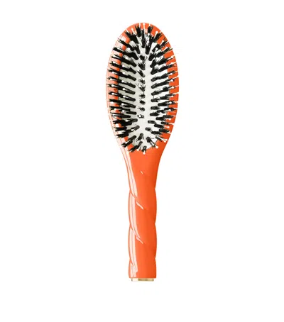La Bonne Brosse N.03 The Essential Soft Petite Brush In Orange