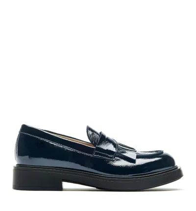 La Canadienne Candy Crinkle Leather Loafer In Navy