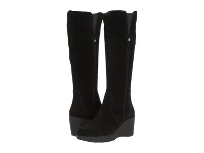 La Canadienne Grace In Black