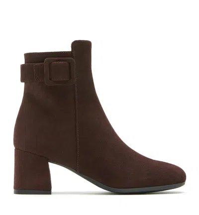 La Canadienne Jet Suede Bootie In Wine