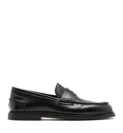 La Canadienne Magnet Leather Loafer In Black