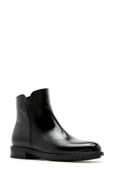 La Canadienne Sly Bootie In Black