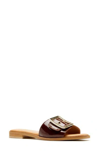 La Canadienne Stefan Waterproof Slide Sandal In Brown