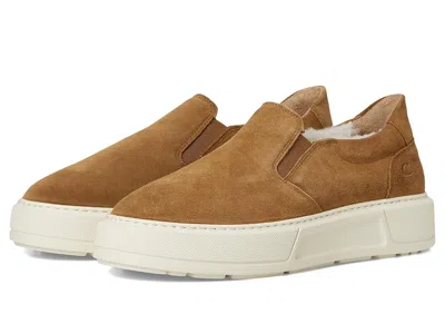 La Canadienne Valerie In Brown