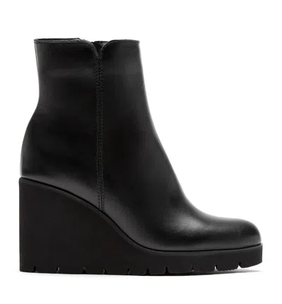 La Canadienne Go Leather Wedge Ankle Booties In Black