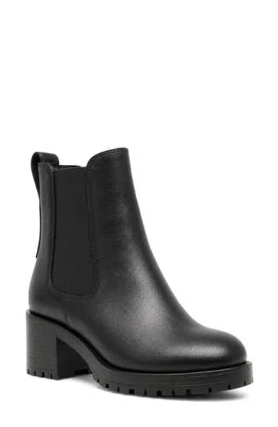 La Canadienne Waffle Leather Chelsea Boot In Black Leather