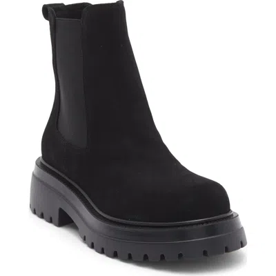 La Canadienne Winslow Lug Sole Chelsea Boot In Black