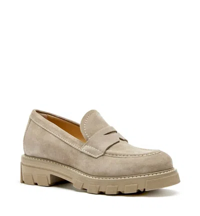 LA CANADIENNE WOMEN'S DANIEL LOAFERS IN LIGHT BEIGE