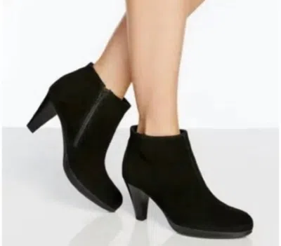 La Canadienne Women's Oliver Waterproof Suede Bootie Boots In Black